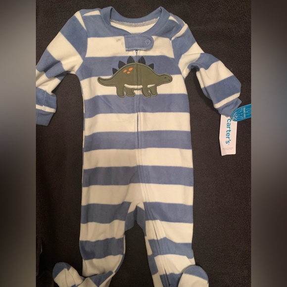 Carters sleeper-NWT-9 months - Picture 1 of 2